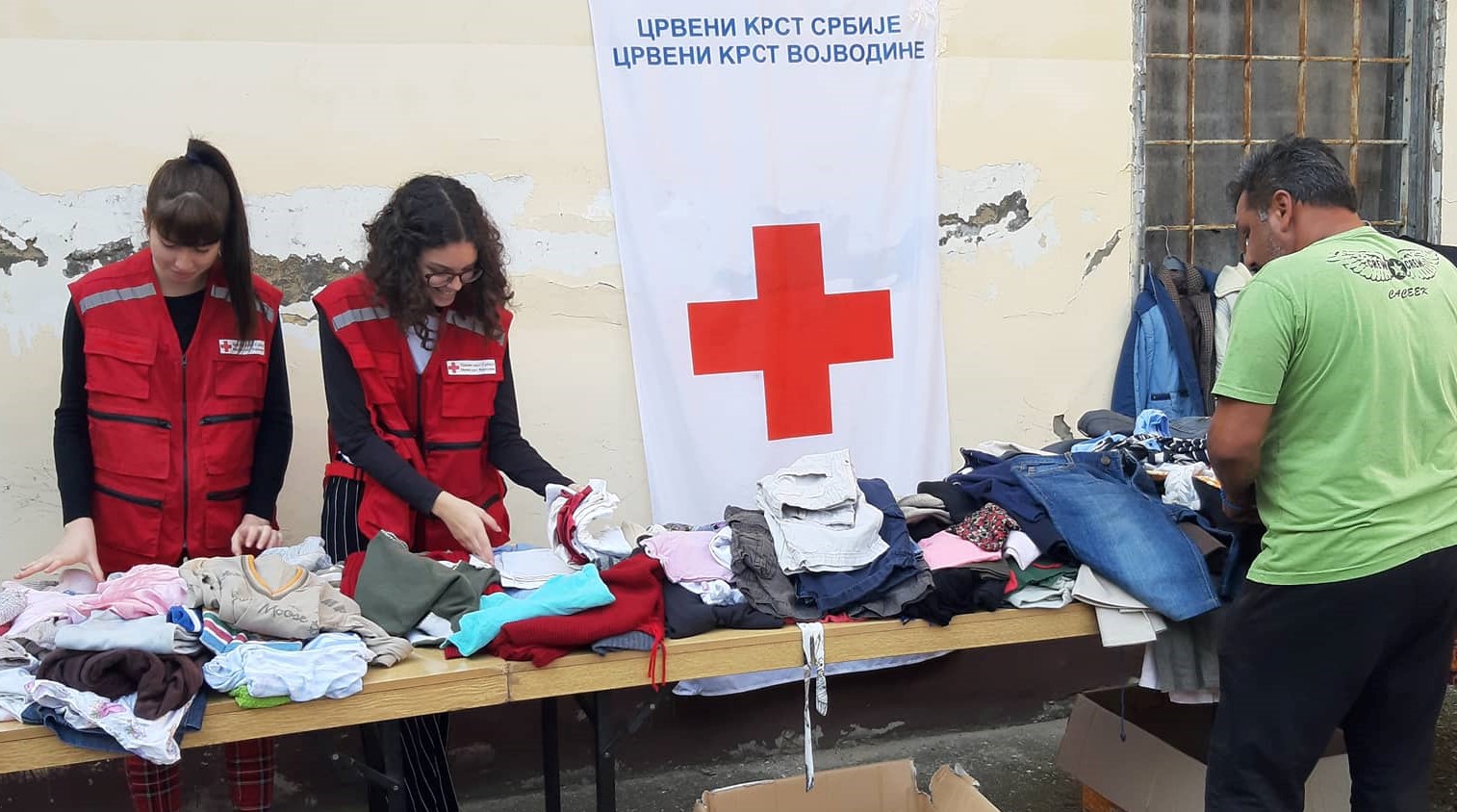 Грађани Новог Сада донирали преко шест тона гардеробе