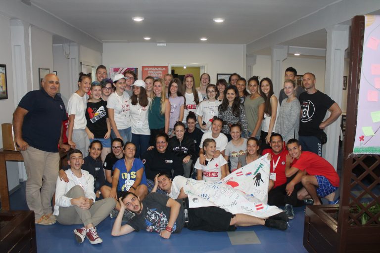 Кампови за младе